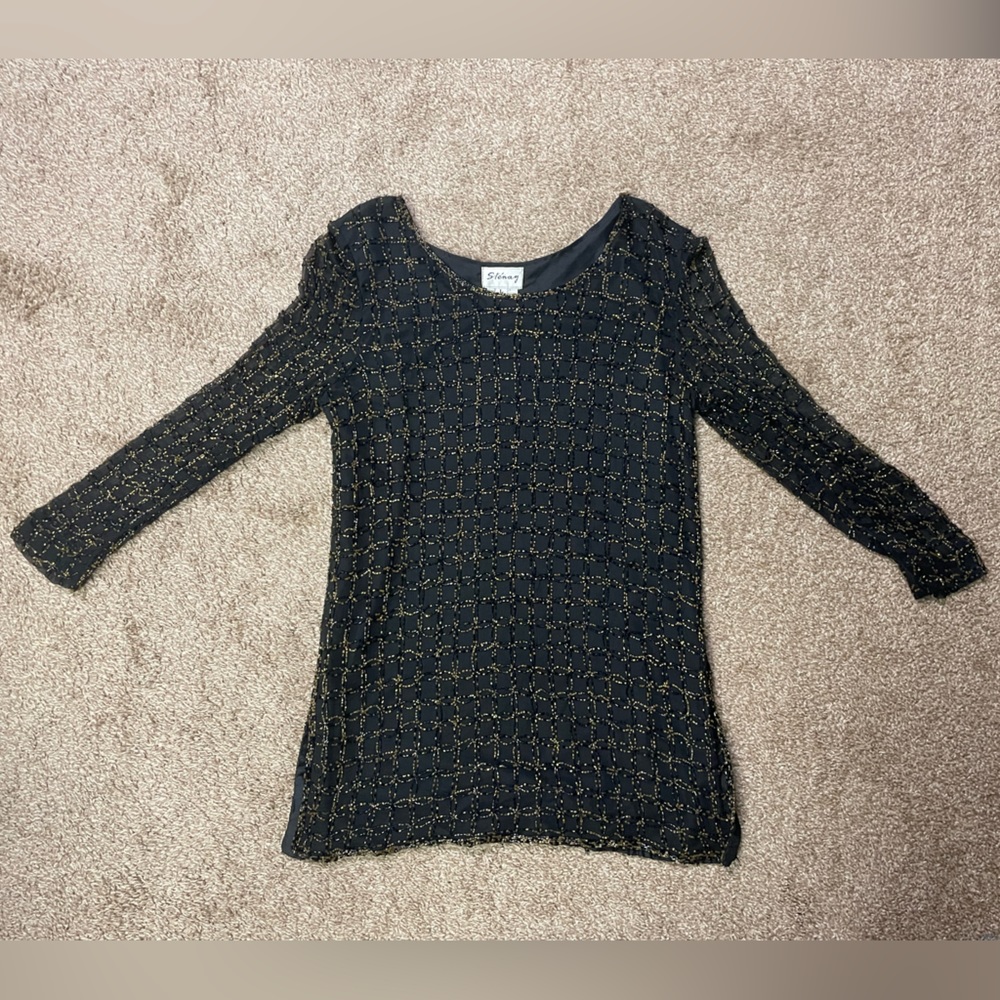 Gorgeous vintage beaded long sleeve top!